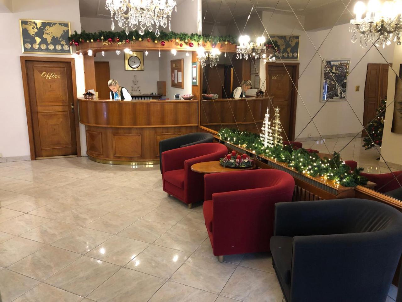 Hotel Kavalir Prag Exterior foto
